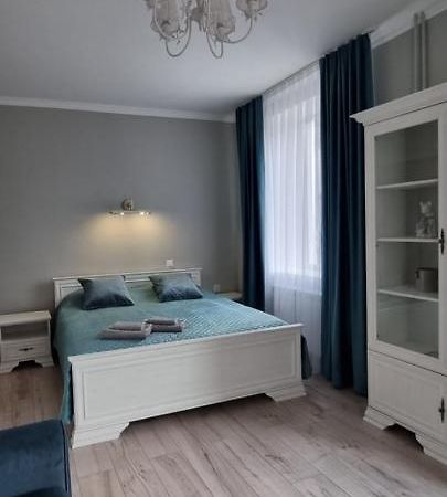 Квартира На Данила - Центр 5Хв Старе Місто Kamianets Podilskyi Bagian luar foto